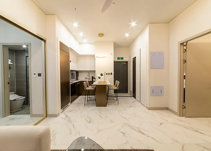 Raviens Maison De *