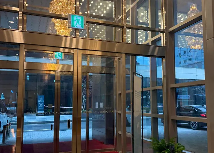 Raviens Maison De Hotel